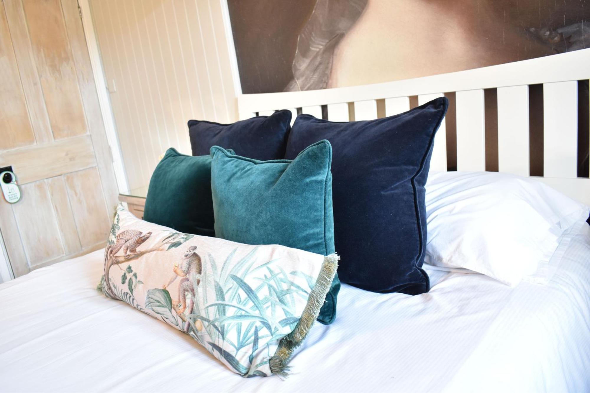 Davenford Cotswold Gardens Bed & Breakfast Stow-on-the-Wold Екстериор снимка